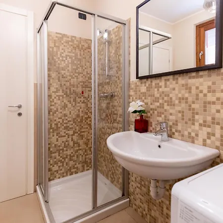 La Vista By Design * Bellano