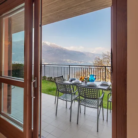 La Vista By Design