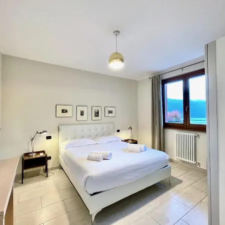 La Vista By Design