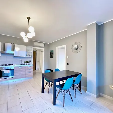 La Vista By Design